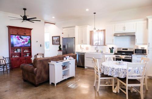 Era House | Dog-Friendly Texas Ranch with Patio, Horses On-Site