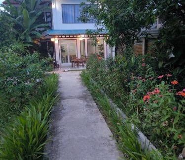 Vang Vieng Resort | Dok Champa Resort