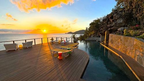 Falmouth Harbour Bed & Breakfast | Dolcevita Cliff Private Resort by KlabHouse - Adults Only