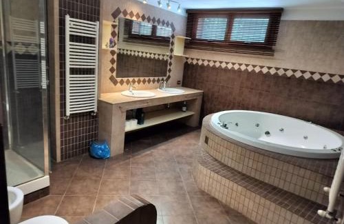 Zona XXVIII Tor de' Cenci Apartment | DolceVita Eur2 Luxury Apartament