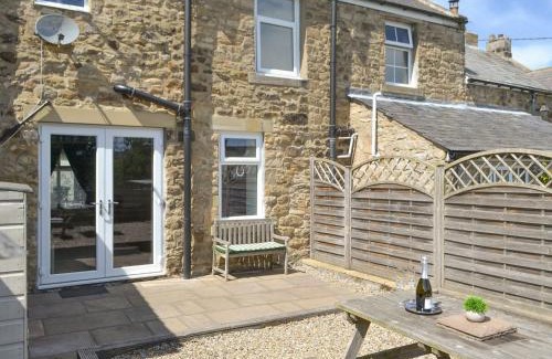 Prudhoe House | Dolly's Cottage