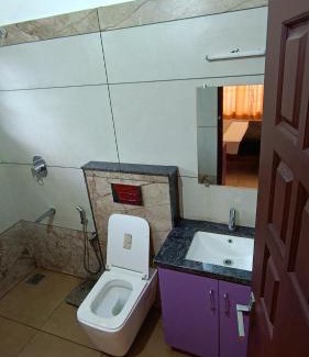 Maraiyur House | Dolmens castle