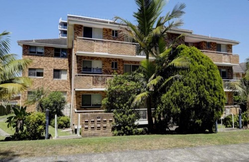 Forster Apartment | Dolphin Court 13