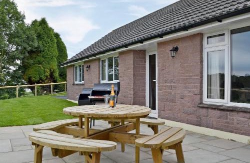 Penybont House | Dolview