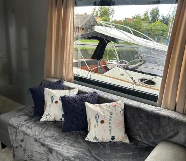 Trygort Boat Rental | Dom Na Wodzie