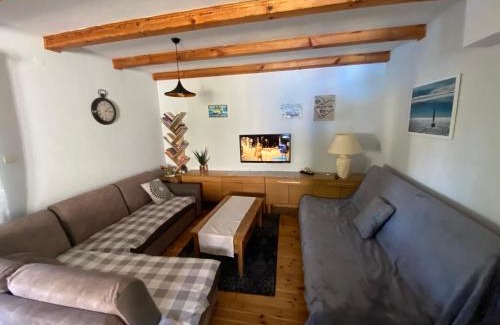 Stare Juchy House | Dom pod Jabłonia