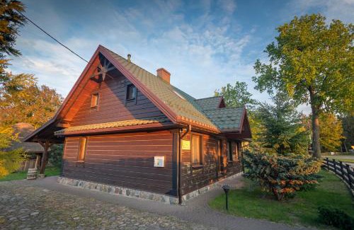 Jaminy House | Dom pod Lipą