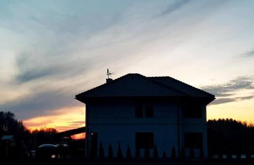 Szeligi Apartment | Dom wakacyjny Bliźniacza Natura nad rzeką, Makosieje