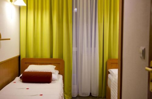 Krynica-Zdroj Resort | Dom Wczasowy Sokolica