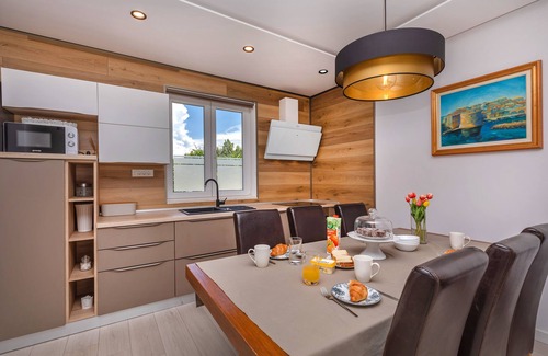 Cilipi Villa | DoMa 2bdm villa near Dubrovnik