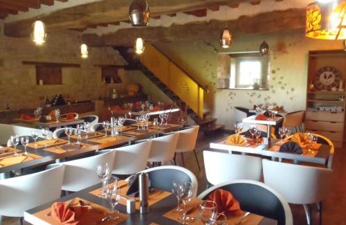 Saint-Christophe-en-Brionnais Bed & Breakfast | Domaine de Noyer
