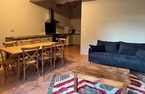 Saint-Gervais-sur-Roubion House | Domaine de Saint Gervais, group gite with reception room