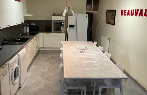 Beaupuy House | Domain surrounded by a large park with outdoor pool 80km from Bordeaux