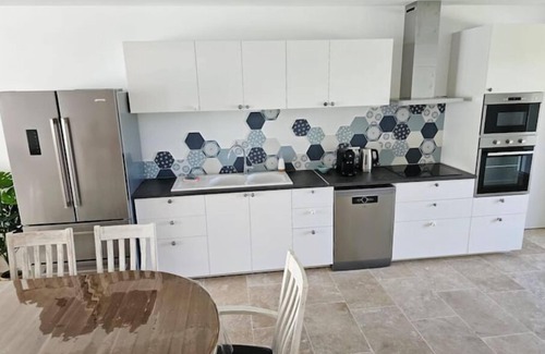 Vouzan House | Domaine Avec 3 Gîtes - 21 Pers