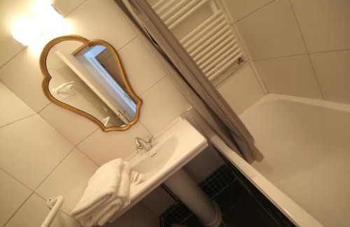 Escolives-Sainte-Camille Bed & Breakfast | Domaine Borgnat