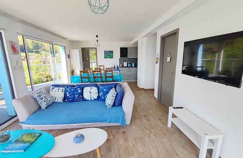Reichsfeld Apartment | Domaine Bohn Blue wine house for 4-6 wine lovers