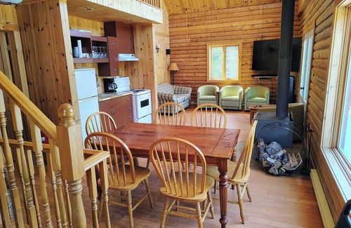 Saint-Paul-de-Montminy Ski Chalet | Domaine Appalaches 20 Incredible view and spa