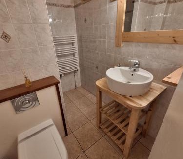 La Vraie-Croix Apartment | Domaine de Bobehec - Gîte de groupe, chambres & Salle - jusqu'à 23 couchages - Morbihan proche Vannes et plages