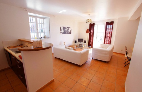 Aragon House | Domaine de Garille - Vineyards