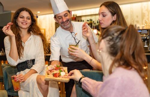 Rouilly-Sacey Hotel | Domaine de la Forêt d'Orient, Logis Hôtel, Restaurant, Spa et Golf