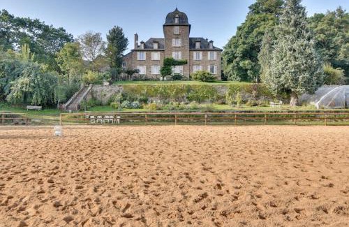 Le Truel Apartment | Domaine de Linars ☆ L'Étage du Château ☆