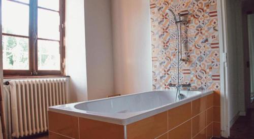 Sugeres House | Domaine de Maisonneuve