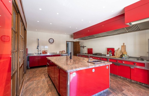 Saint-Antonin Noble Val Villa | Domaine de Sourbil - Heated Swimming Pool - 33 guests