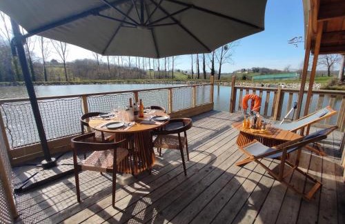 Saint-Germain-les-Vergnes Bed & Breakfast | Domaine de la Clauzade