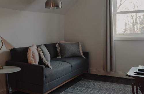 Lac-Brome Hotel | Domaine Jolivent
