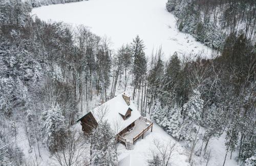 Grenville-sur-la-Rouge Ski Chalet | Domaine la Cedriere