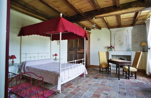 Montlieu la Garde Bed & Breakfast | Domaine les Galards