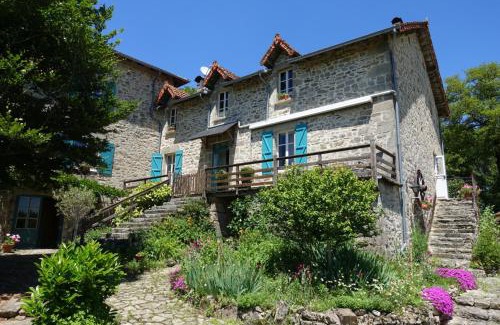 Lacam-d'Ourcet Bed & Breakfast | Domaine Les Teuillères