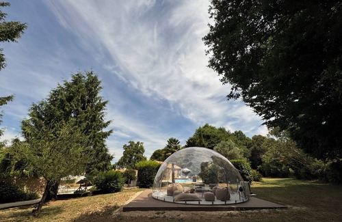 Chey House | Domaine Lucienne. An exceptional property with domes and pickleball court.