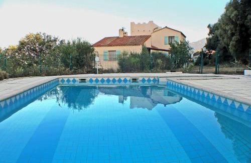 Banyuls-dels-Aspres House | Domaine MAS NATURA 2 gites climatisation, piscine et SPA