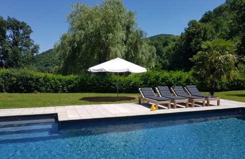 Estadens House | Domaine Pyrénées Passions - Gîtes de Charmes & Caractère