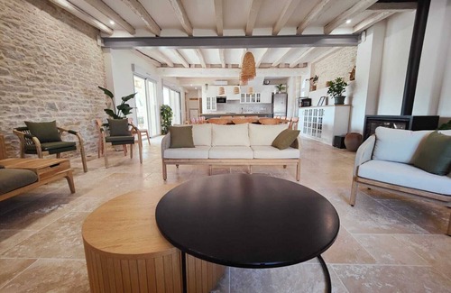 Saint-Loup-Geanges House | DOMAINE SAINT LOUP: Group Gîte "Le Grand Loup" - 17pers - 10' Beaune