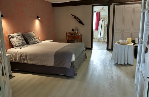 Aignan Hotel | Domaine Sainte Barthe - Painter's Room