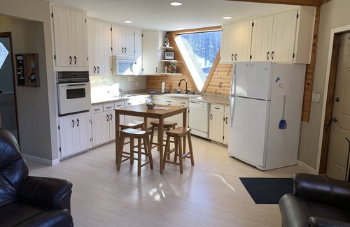 Afton House | Dome Sweet Dome - Fully furnished home