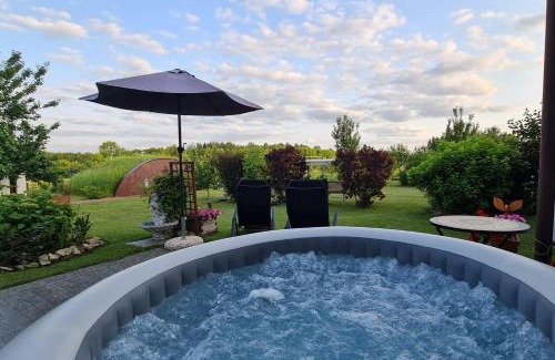 gmina Łopuszno House | Domek na wsi z Jacuzzi