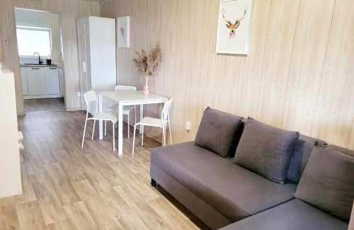gmina Prabuty House | Domek nad jeziorem przy lini brzegowej Górowychy, Pomorze