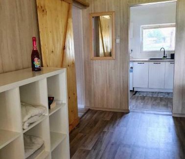 gmina Prabuty House | Domek nad jeziorem przy lini brzegowej Górowychy, Pomorze