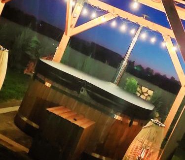 Nielisz Cabin | Domek NIVA z Jacuzzi i Widokiem na Zalew