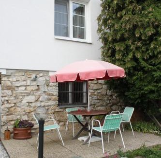 Bitov House | Domek u lesa