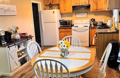 Vidalia House | Domestic Travelers Haven- 5 Beds