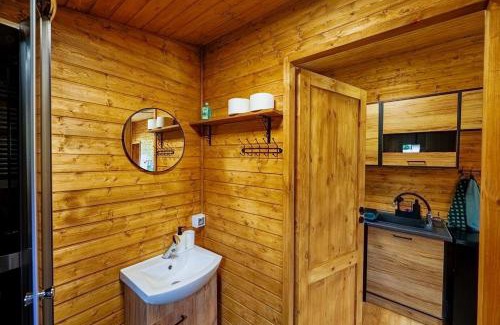 Brzeg Dolny Ski Chalet | Domki nad Odrą Wały