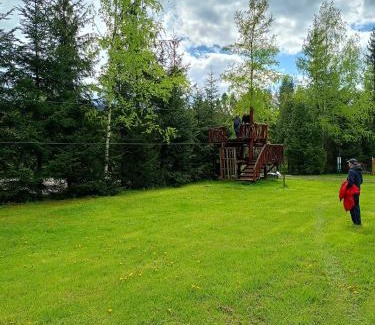 Baligrod House | Domki nad potokiem w Baligrodzie
