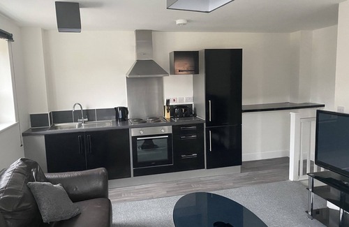 Thurnscoe House | Doncaster Furnished House for Short Lets