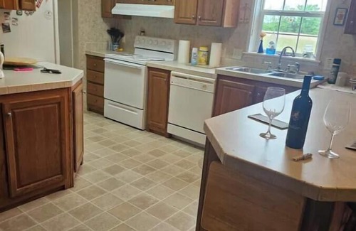 Doniphan House | Doniphan/Current River 3br/2ba Rural Getaway 50 acre Ryan's Ranch