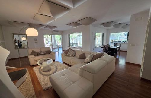 Pagani Apartment | Donna Rosa