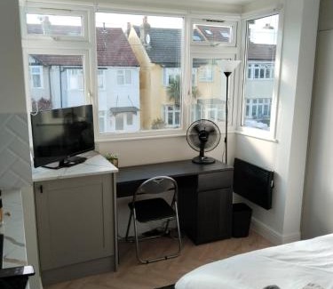 Streatham South Apartment | Donnybrook